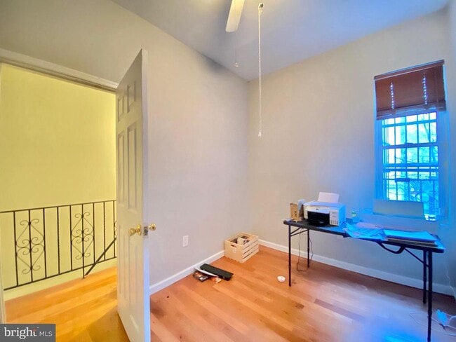 Building Photo - 1518 Page St