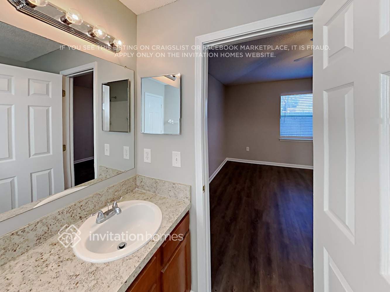 Building Photo - 2750 Lantana Lakes Dr W
