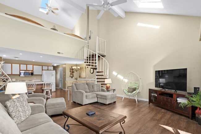 Building Photo - 1908 Hwy 17 S