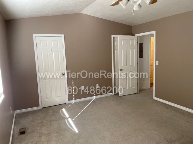 Building Photo - NO DEPOSIT option available for qualified ...