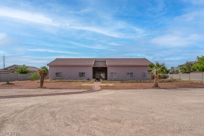 Building Photo - 4880 Dorrell Ln