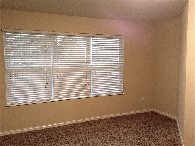 Building Photo - 6385 Matcumbe Way