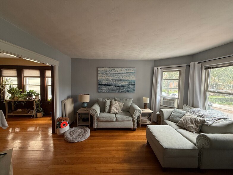 Primary Photo - 83 Euston Rd