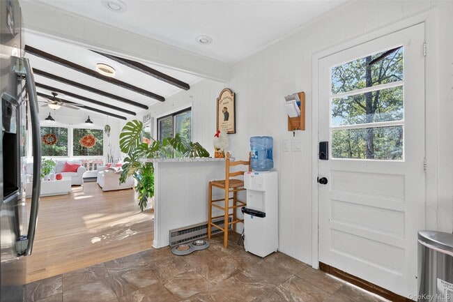 Building Photo - 75 Pebble Path