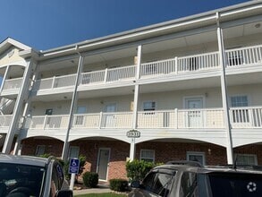 Building Photo - 2-Bedroom, 2-Bath In Azalea Lakes