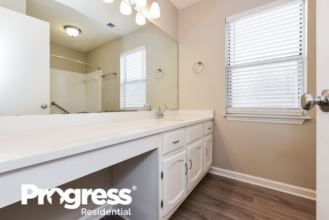 Building Photo - 5376 Winslow Crossing N