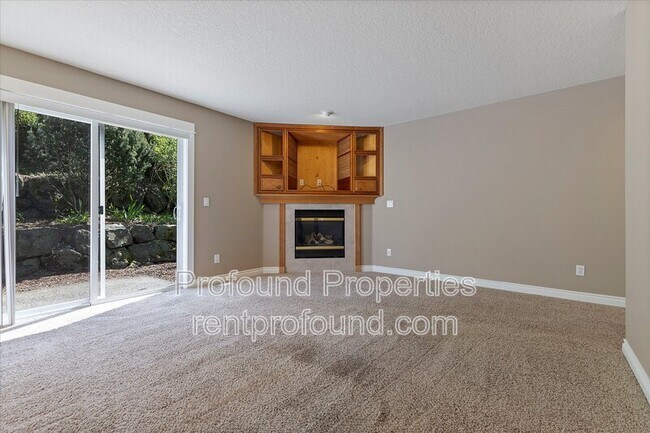 Building Photo - 20176 SW Bernice Ln