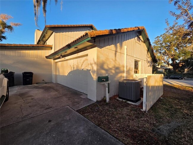 Building Photo - 2900 N Mills Ave