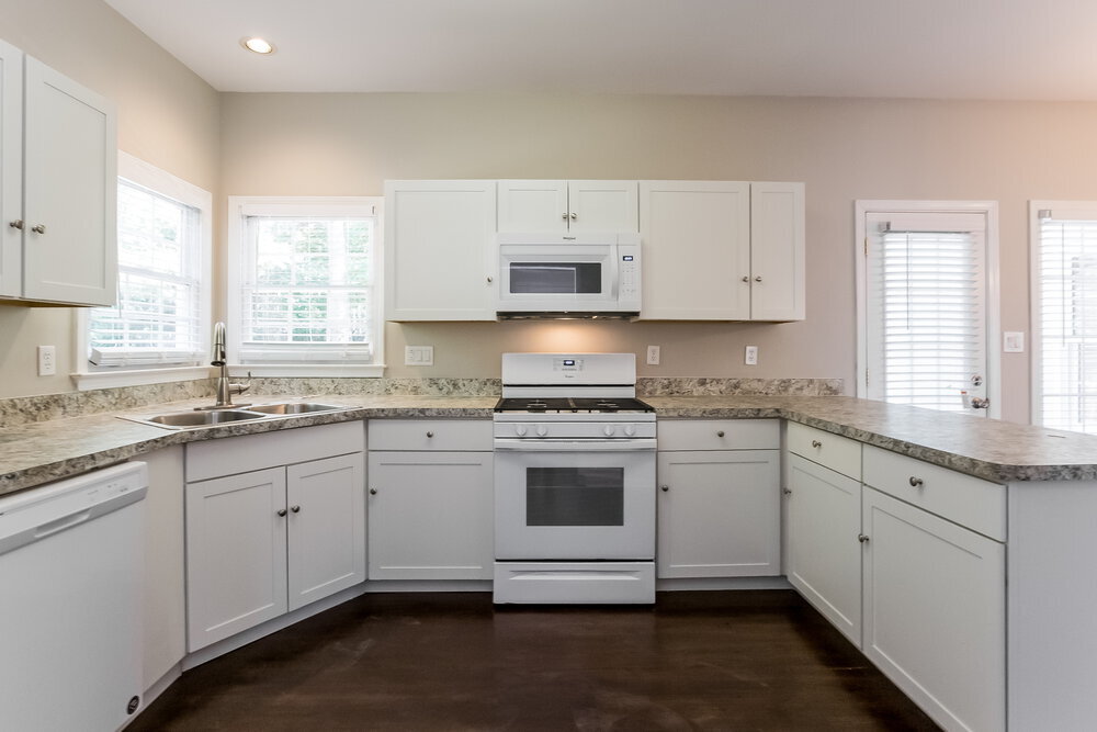 Building Photo - 111 Windsong Dr
