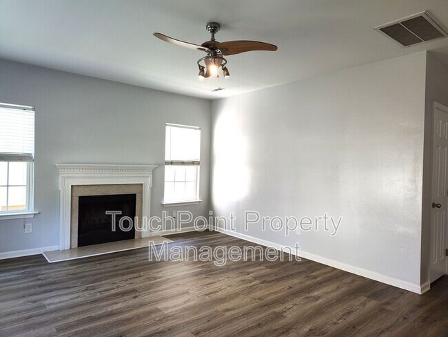 Building Photo - 3627 Pauline Ln