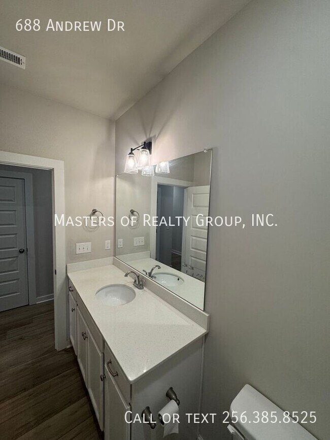 Building Photo - 688 Andrew Dr