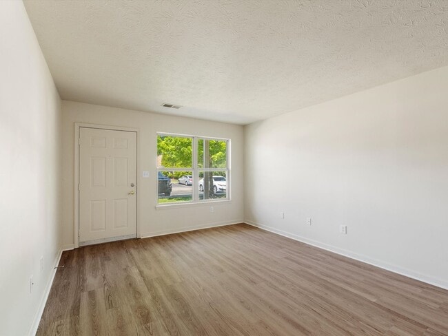 Building Photo - 3 Bedroom Limited Supply******Minutes from...