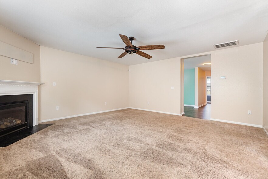 Building Photo - 486 Botanical Ct