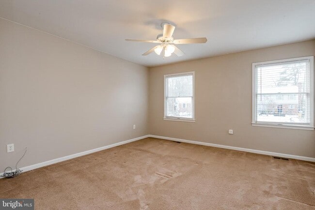 Building Photo - 517 Stockbridge Ct