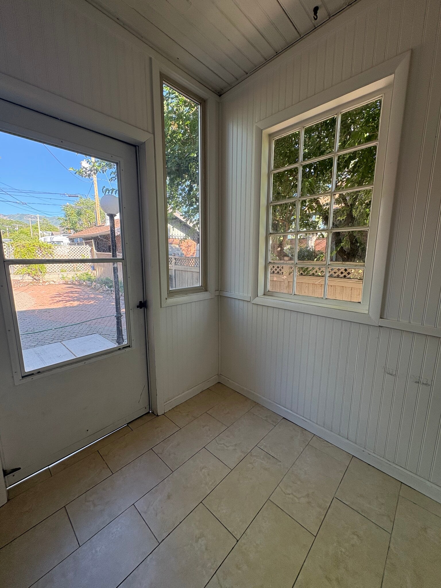 Building Photo - 859 S 900 E