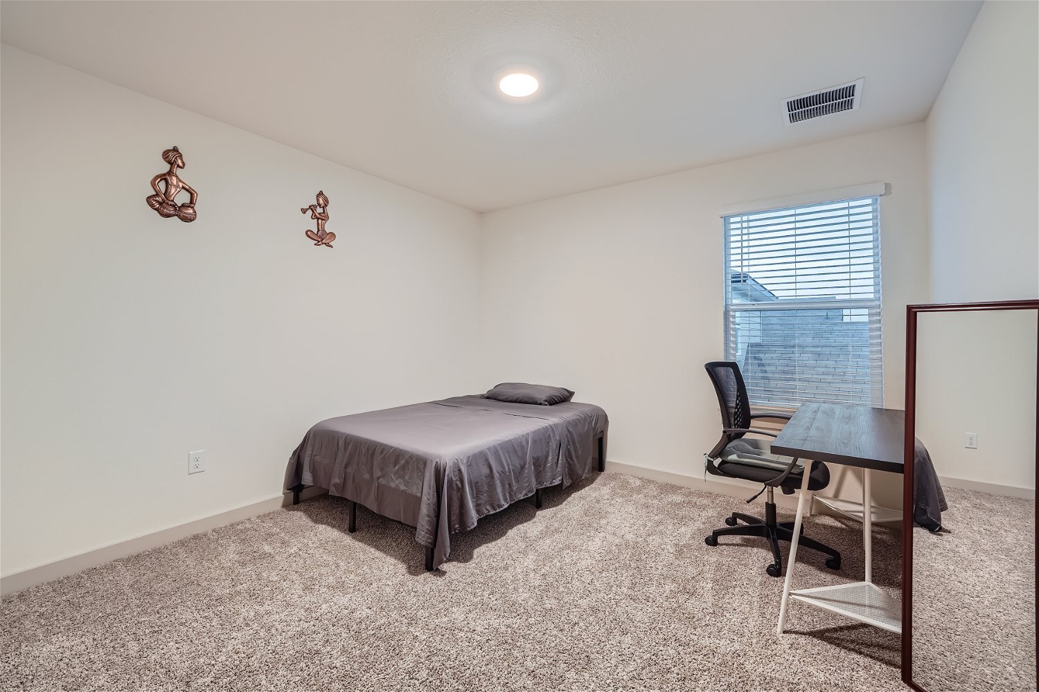 Upstairs Guest Bedroom 3 - 10601 Seguin St