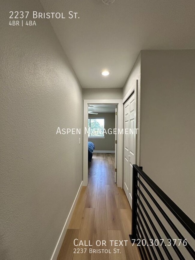 Building Photo - 2237 Bristol St