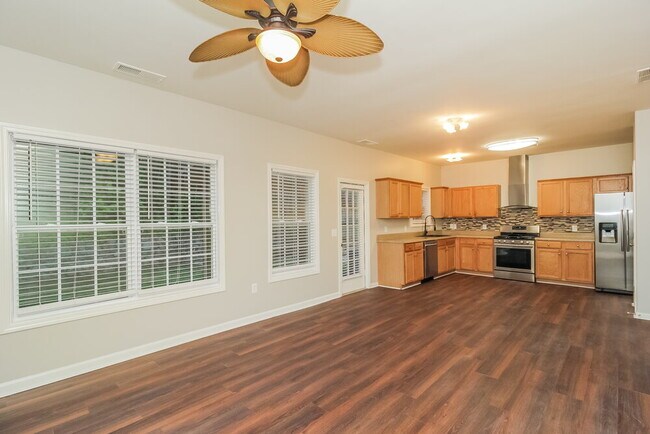 Building Photo - 42 Brookvalley Ct W