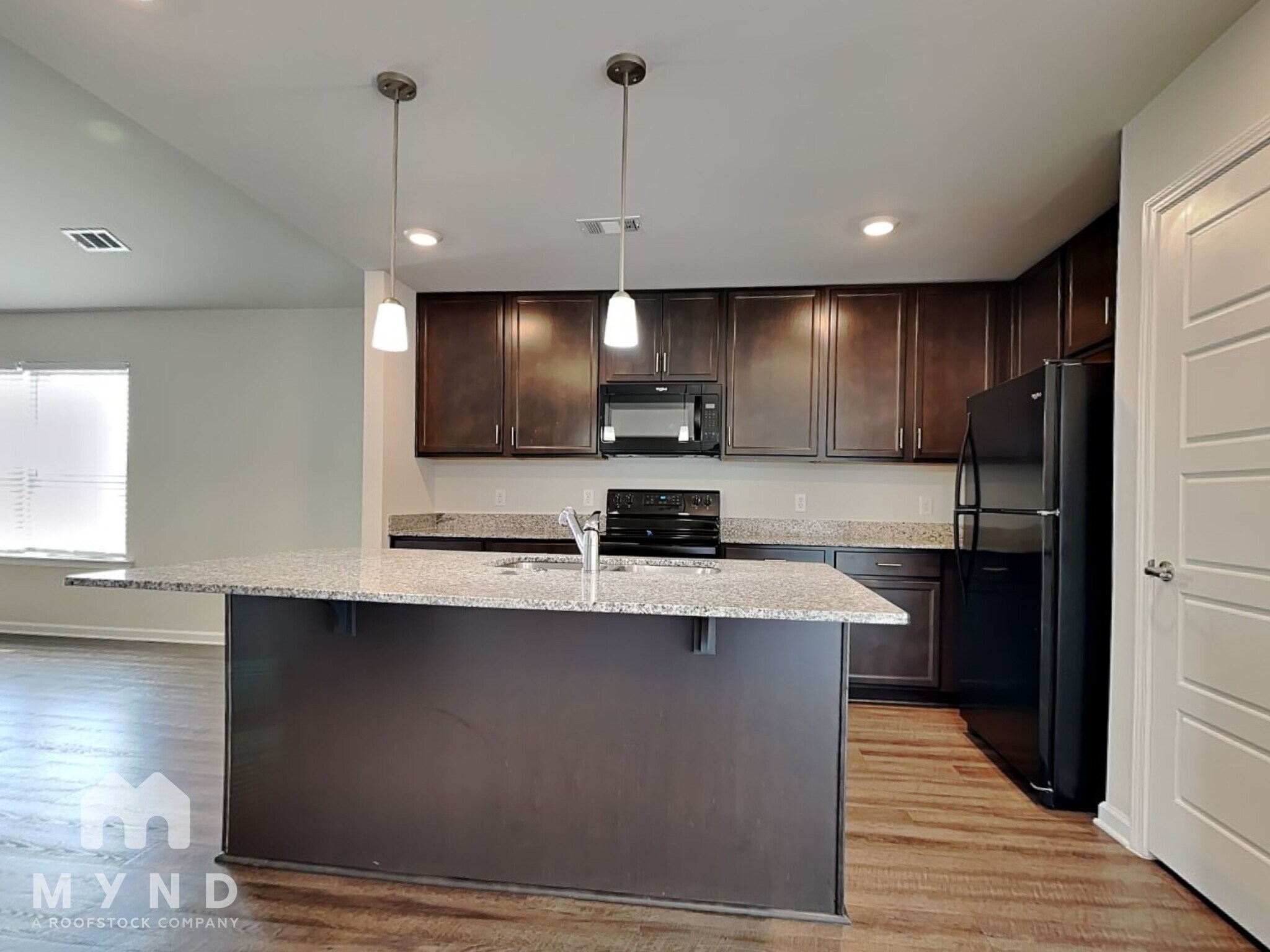 Building Photo - 115 Dasher Dr