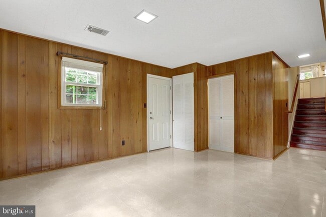 Building Photo - 7623 Arlen St