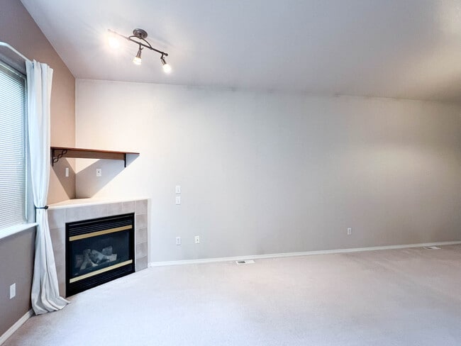 Building Photo - 6733 Snow Goose Cir