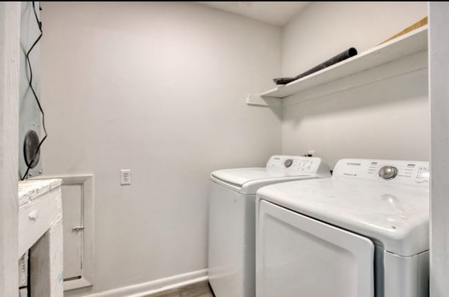 Building Photo - 1490 Turkey Ridge Rd