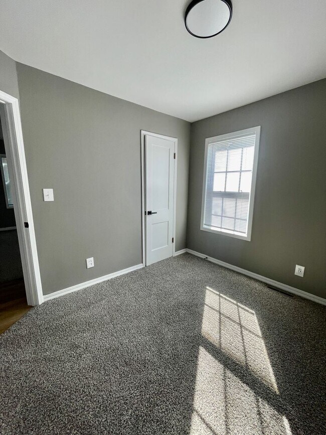 Building Photo - 2 Bedroom Home with Huge Storage basement