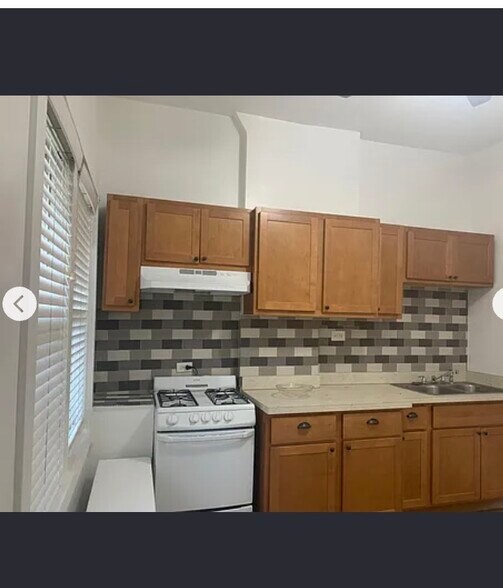 Building Photo - 2930 W Polk St