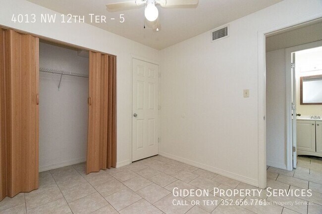 Building Photo - 4013 NW 12th Terrace