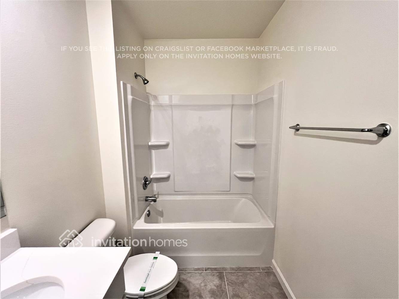 Building Photo - 533 Seaspray Dr