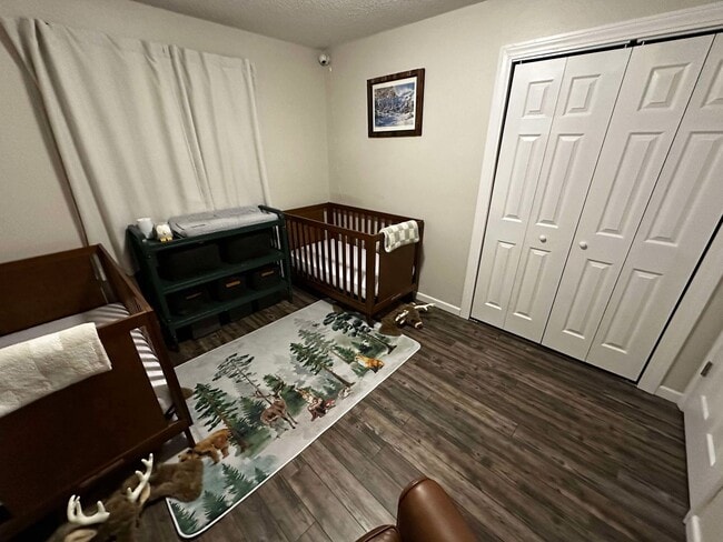 Building Photo - 3 Bedroom, 2 bath home for rent in Waynesville