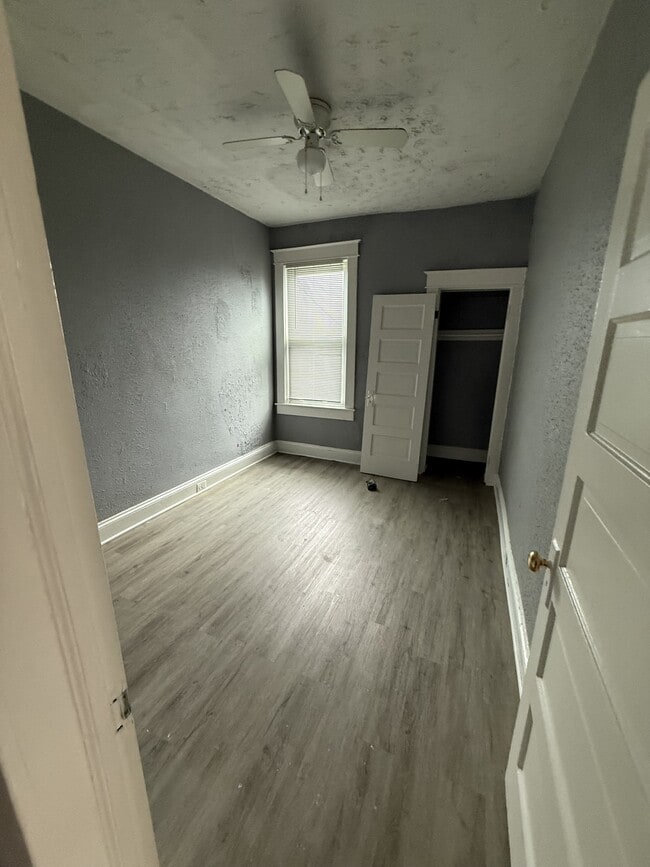 Building Photo - 501 Lyndhurst St