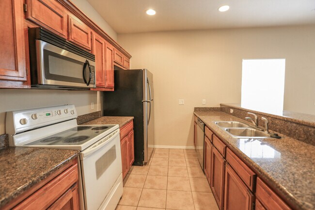 Building Photo - 3509 SW Deerfield Blvd