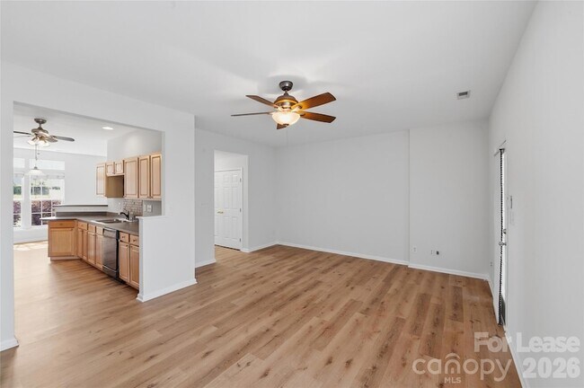 Building Photo - 4957 Sunburst Ln