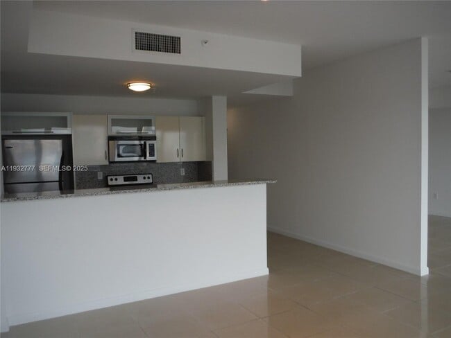 Building Photo - 2694 Inagua Ave