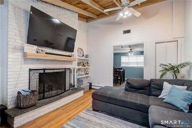 Building Photo - 96 Cornflower Dr