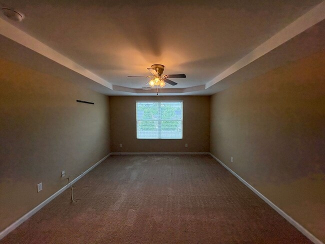 Building Photo - Gorgeous Sanford Home with Fenced Yard