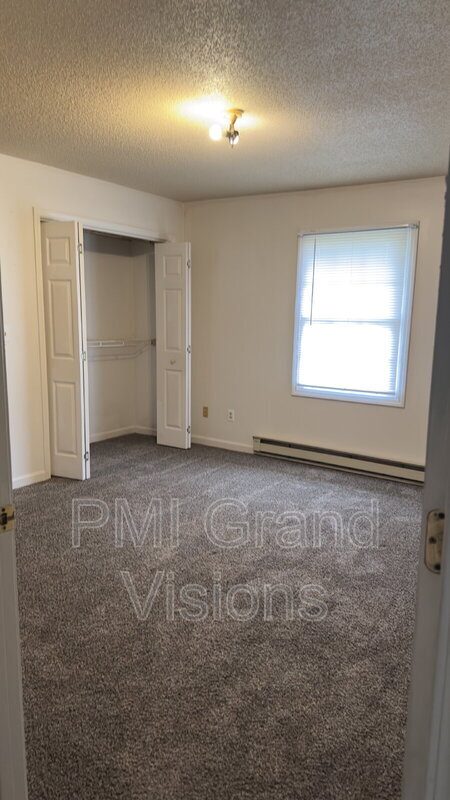 Building Photo - 1305 18th St