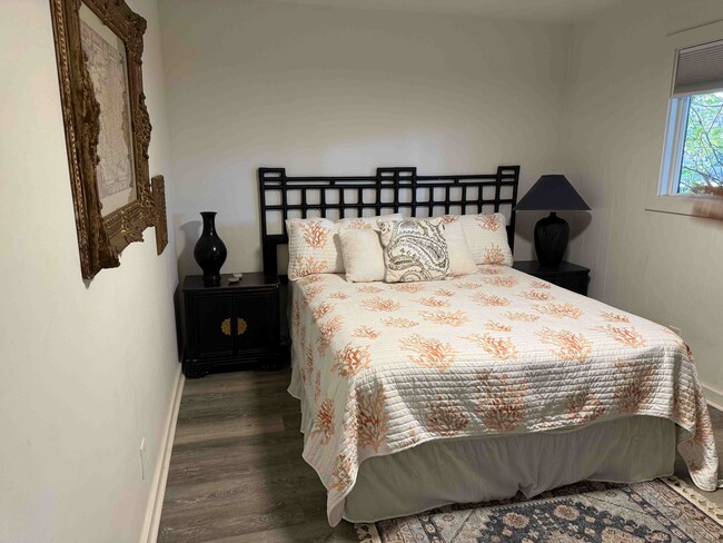 Building Photo - 220 Kaiola Pl