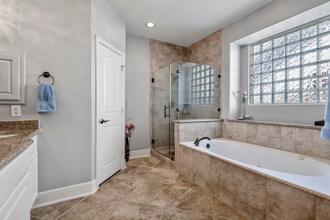 Building Photo - 18918 Villa Bergamo Ln