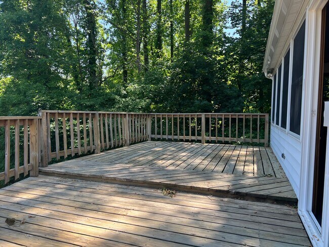 Building Photo - Quakertown Cape in Private Setting