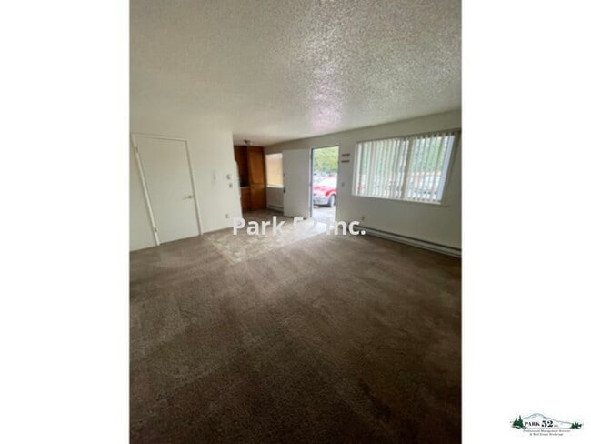 Building Photo - 14406 Pacific Ave S