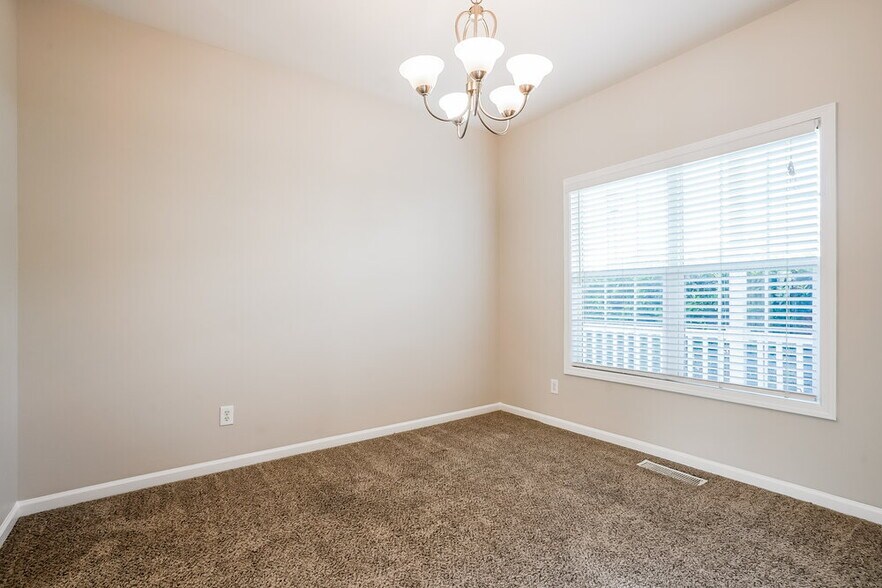 Building Photo - 1249 Braemar Highland Dr