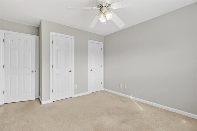 Building Photo - 5630 Saltcreek PIace NE