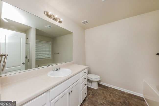 Building Photo - 102 Rocky Branch Way