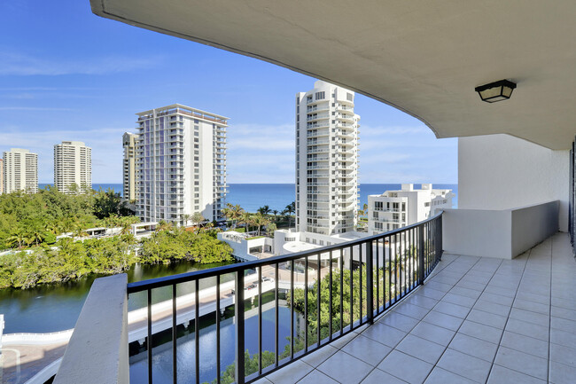 Building Photo - 4200 N Ocean Dr