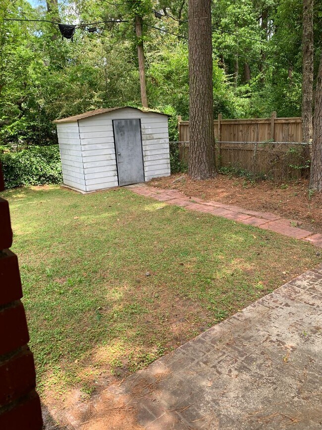 Building Photo - Kensington Park