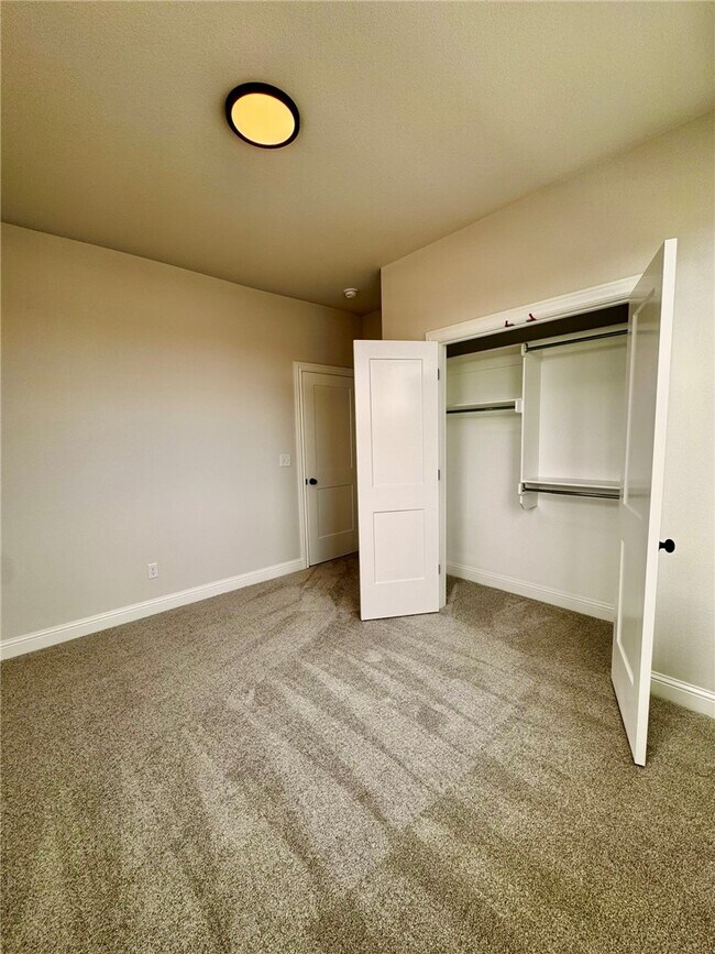 Building Photo - 6747 Winterwood Ave