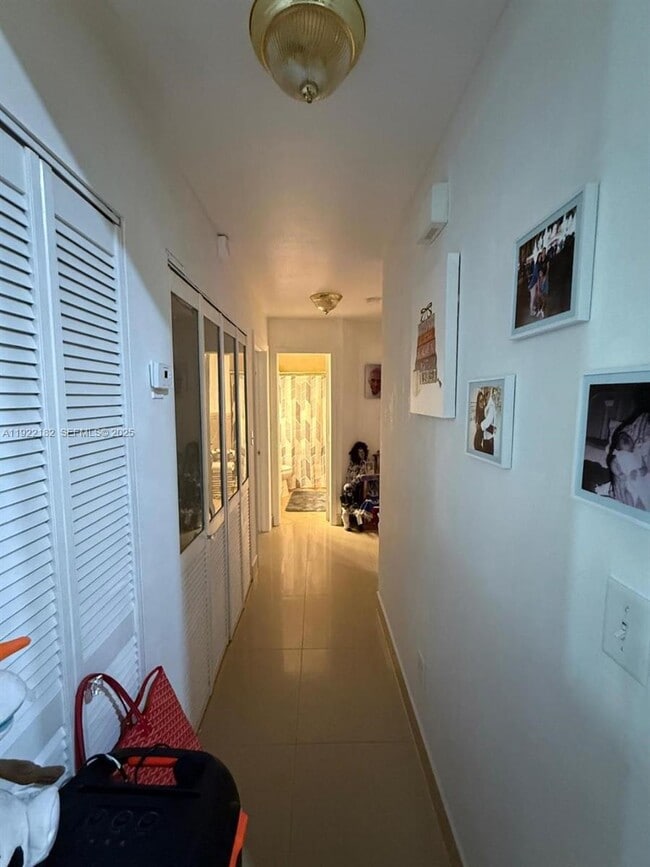 Building Photo - 17652 NW 76th Ct