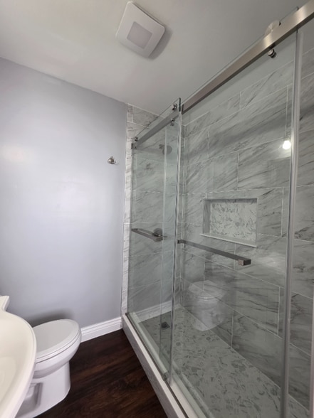 Building Photo - 116 E 27th St